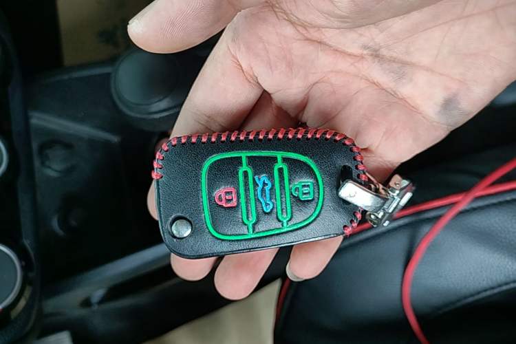 Used Kia K2 2015 Sedan 1.4L Automatic GLS Vehicle Key