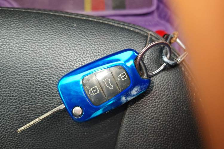 Used Kia K2 2015 Sedan 1.4L MT GLS Vehicle Key