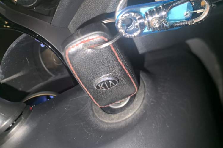 Used Kia K2 2015 Sedan 1.4L MT GLS Vehicle Key