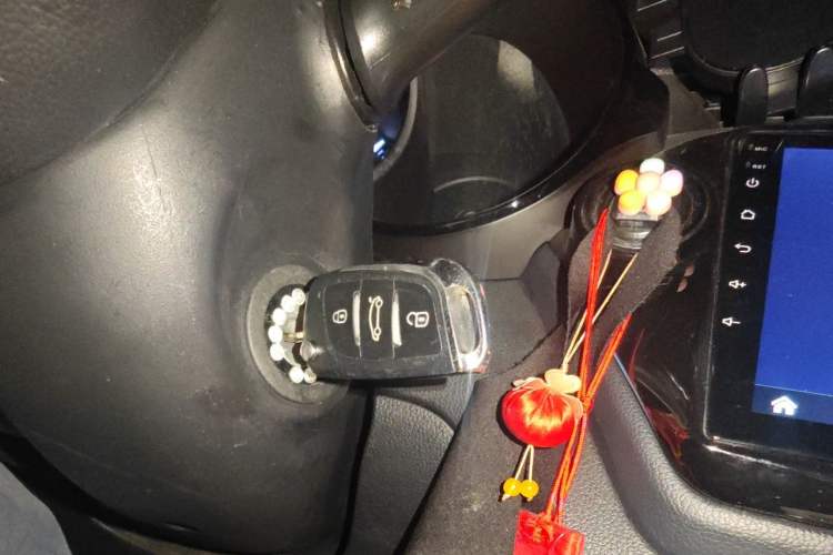Used Kia K2 2015 Hatchback 1.4L Automatic GLS Vehicle Key