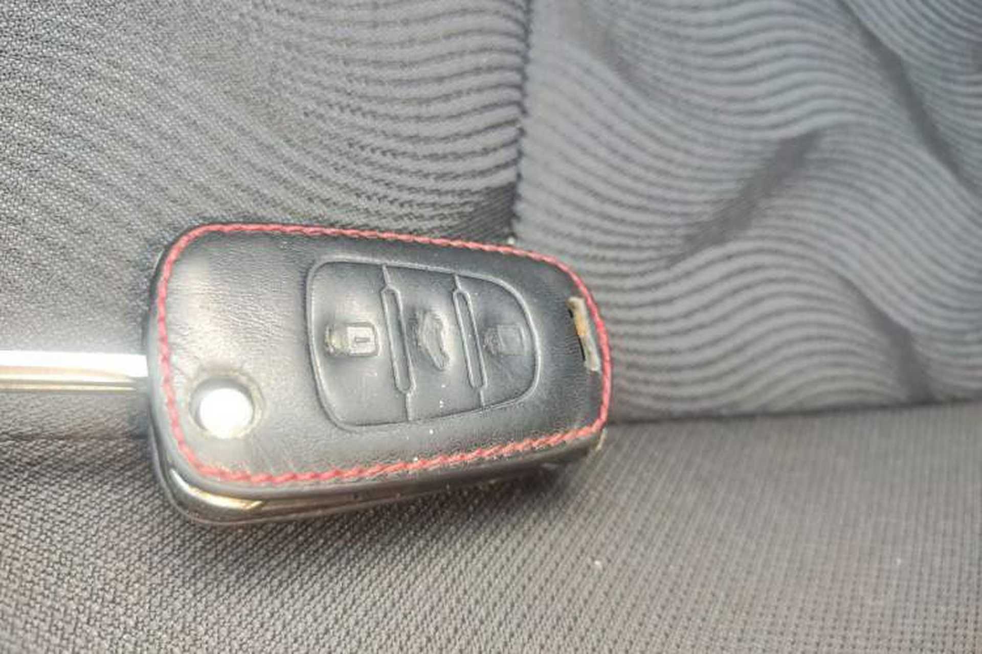 Used Kia K2 2015 Sedan 1.4L Automatic GLS Vehicle Key