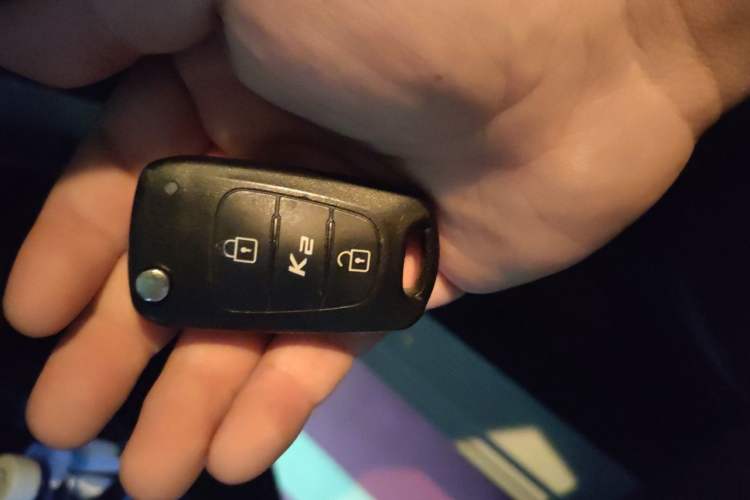 Used Kia K2 2015 Hatchback 1.4L AT GLS Cool Edition Vehicle Key
