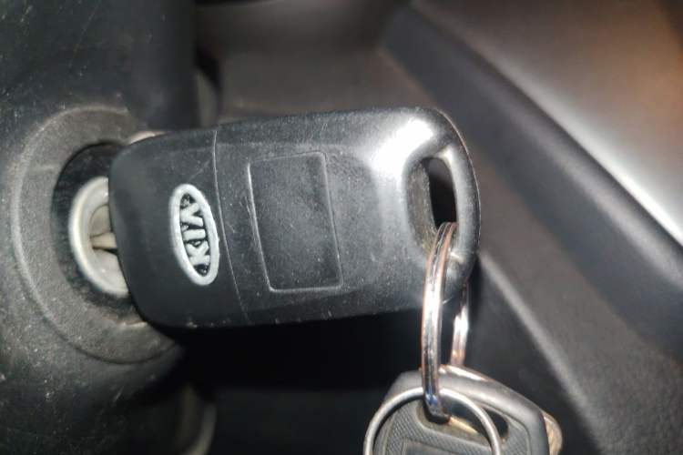 Used Kia K2 2015 Sedan 1.4L Automatic GLS Vehicle Key