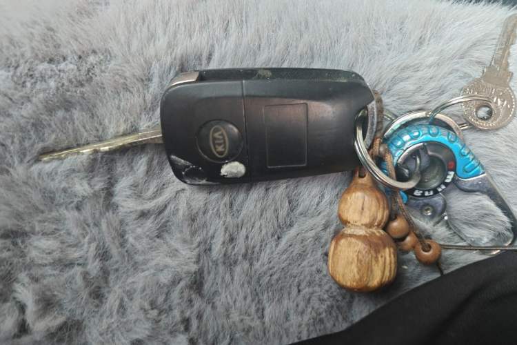Used Kia K2 2015 Sedan 1.4L MT GLS Vehicle Key