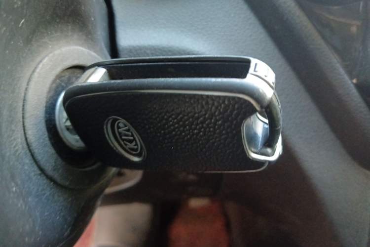Used Kia K2 2015 Sedan 1.4L Automatic GLS Vehicle Key