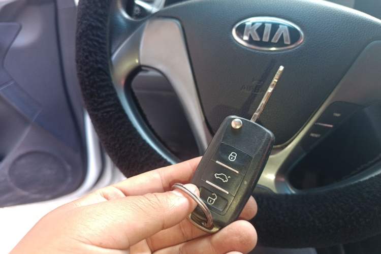 Used Kia K2 2015 Sedan 1.4L MT GLS Vehicle Key