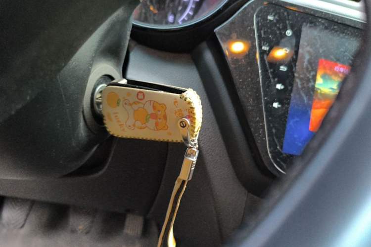 Used Kia K2 2015 Sedan 1.4L MT GLS Vehicle Key