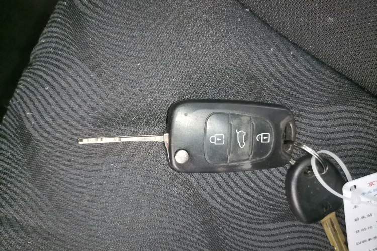 Used Kia K2 2015 Sedan 1.4L MT GLS Vehicle Key