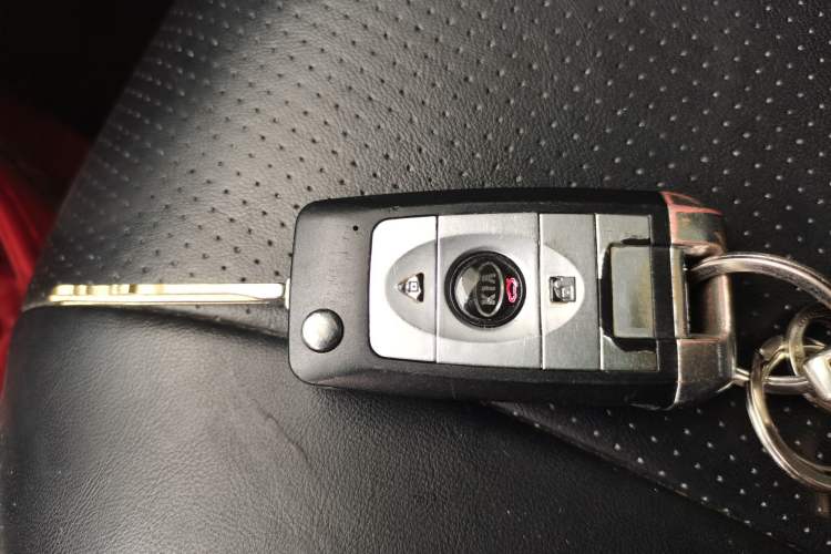 Used Kia K2 2015 Sedan 1.4L MT GLS Vehicle Key
