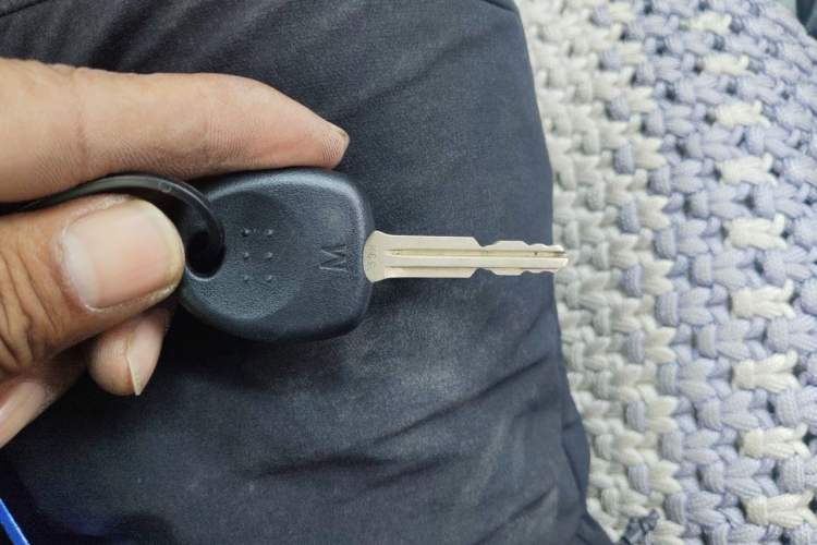 Used Kia K2 2015 Sedan 1.4L MT GLS Vehicle Key