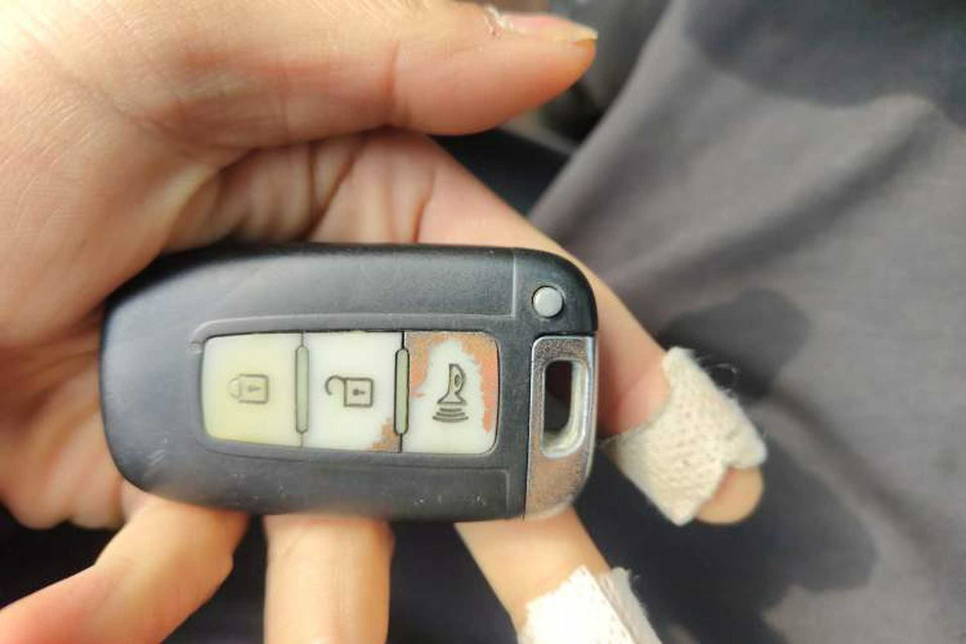 Used Kia K2 2015 Sedan 1.4L MT GLS Vehicle Key