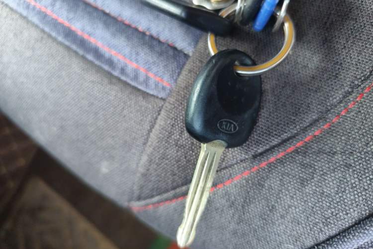 Used Kia K2 2015 Sedan 1.4L MT GLS Vehicle Key