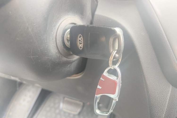 Used Kia K2 2015 Sedan 1.4L Automatic GLS Vehicle Key