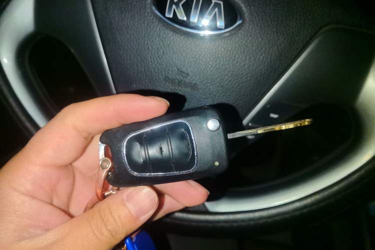 Used Kia K2 2015 Sedan 1.4L Automatic GLS Vehicle Key