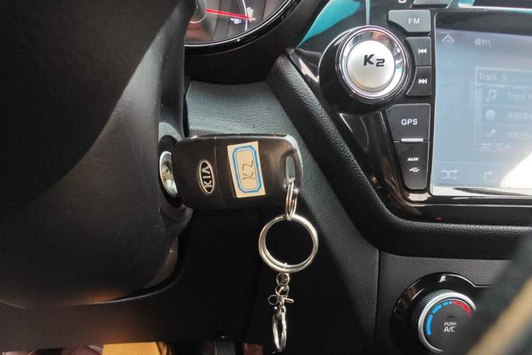 Used Kia K2 2015 Sedan 1.4L Automatic GLS Vehicle Key