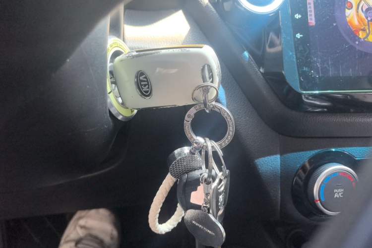 Used Kia K2 2015 Sedan 1.4L Automatic GLS Vehicle Key