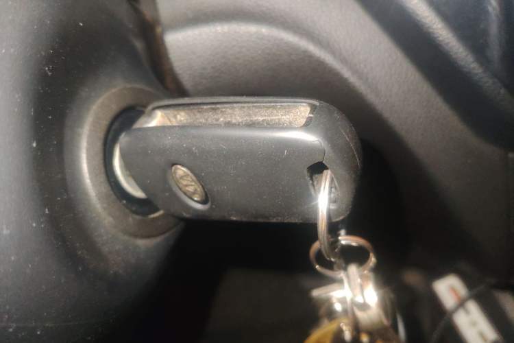 Used Kia K2 2015 Sedan 1.4L Automatic GLS Vehicle Key