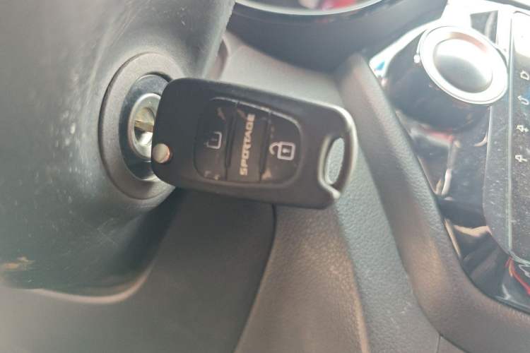Used Kia K2 2015 Sedan 1.4L MT GLS Vehicle Key