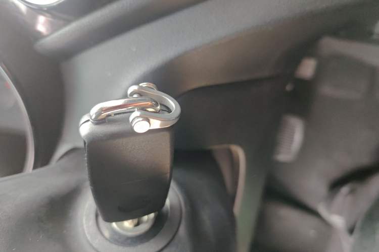 Used Kia K2 2015 Sedan 1.4L Automatic GLS Vehicle Key
