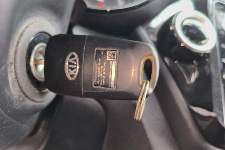 Used Kia K2 2015 Sedan 1.4L MT GLS Vehicle Key