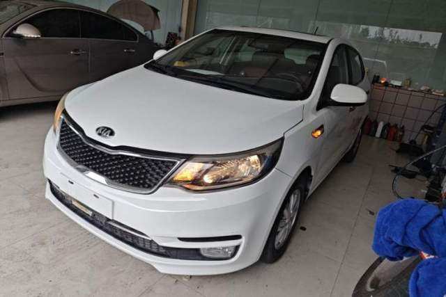 Used Kia K2 2015 Hatchback 1.4L AT GLS Cool Edition