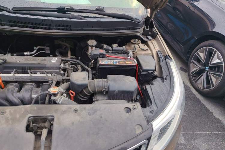 Used Kia K2 2015 Hatchback 1.4L AT GLS Cool Edition Engine Bay Left