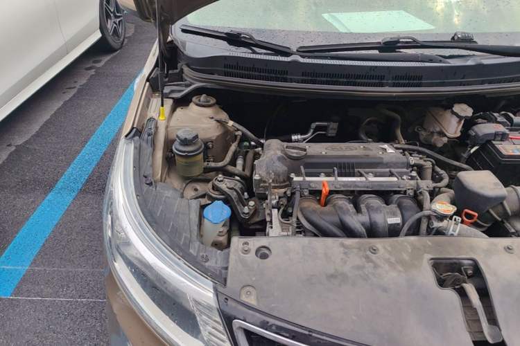 Used Kia K2 2015 Hatchback 1.4L AT GLS Cool Edition Engine Bay Right