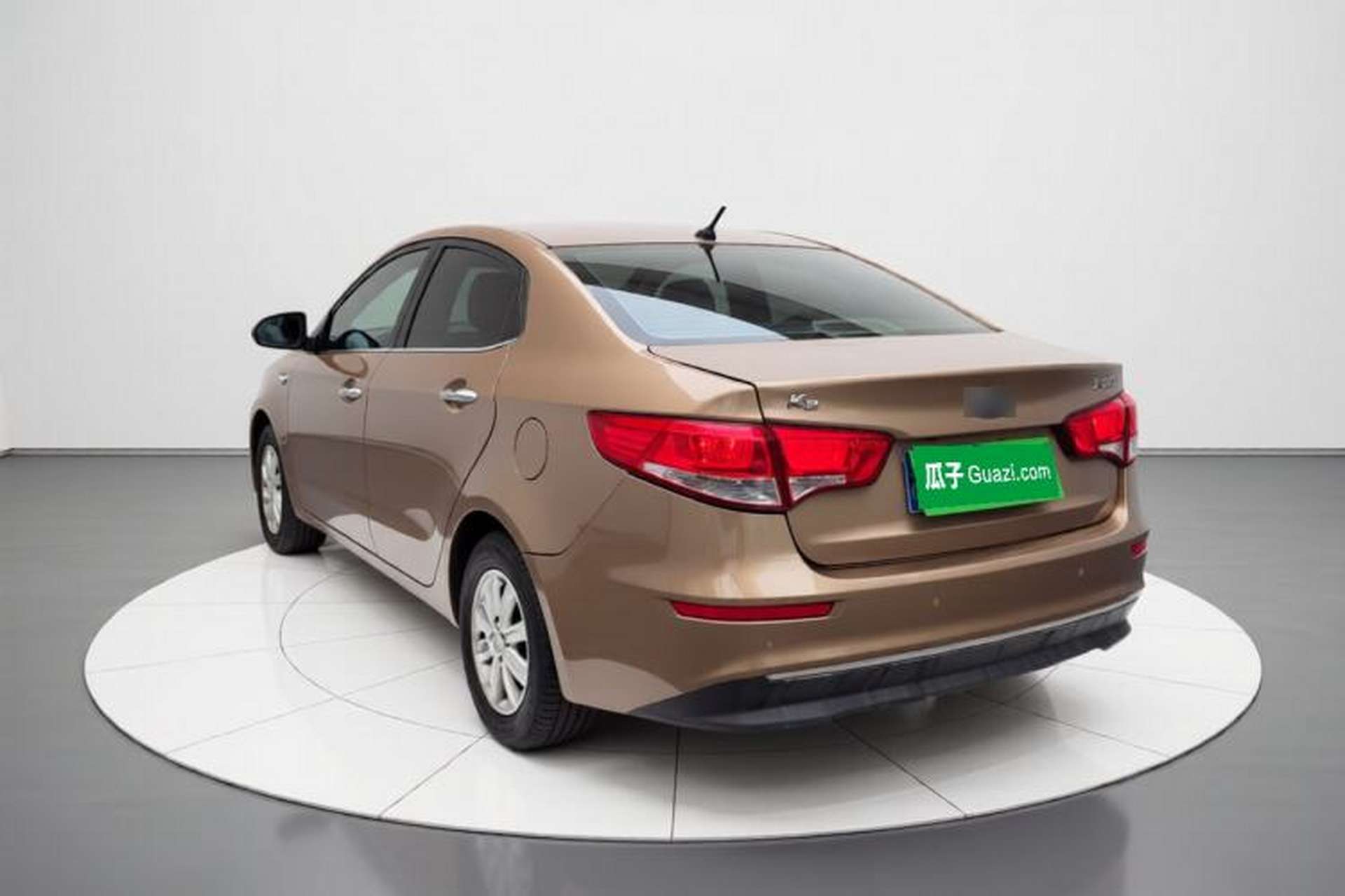Used Kia K2 2015 Sedan 1.4L Automatic GLS Exterior 3