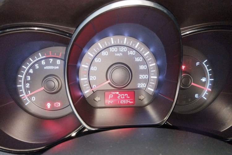 Used Kia K2 2015 Sedan 1.4L Automatic GLS Instrument Cluster