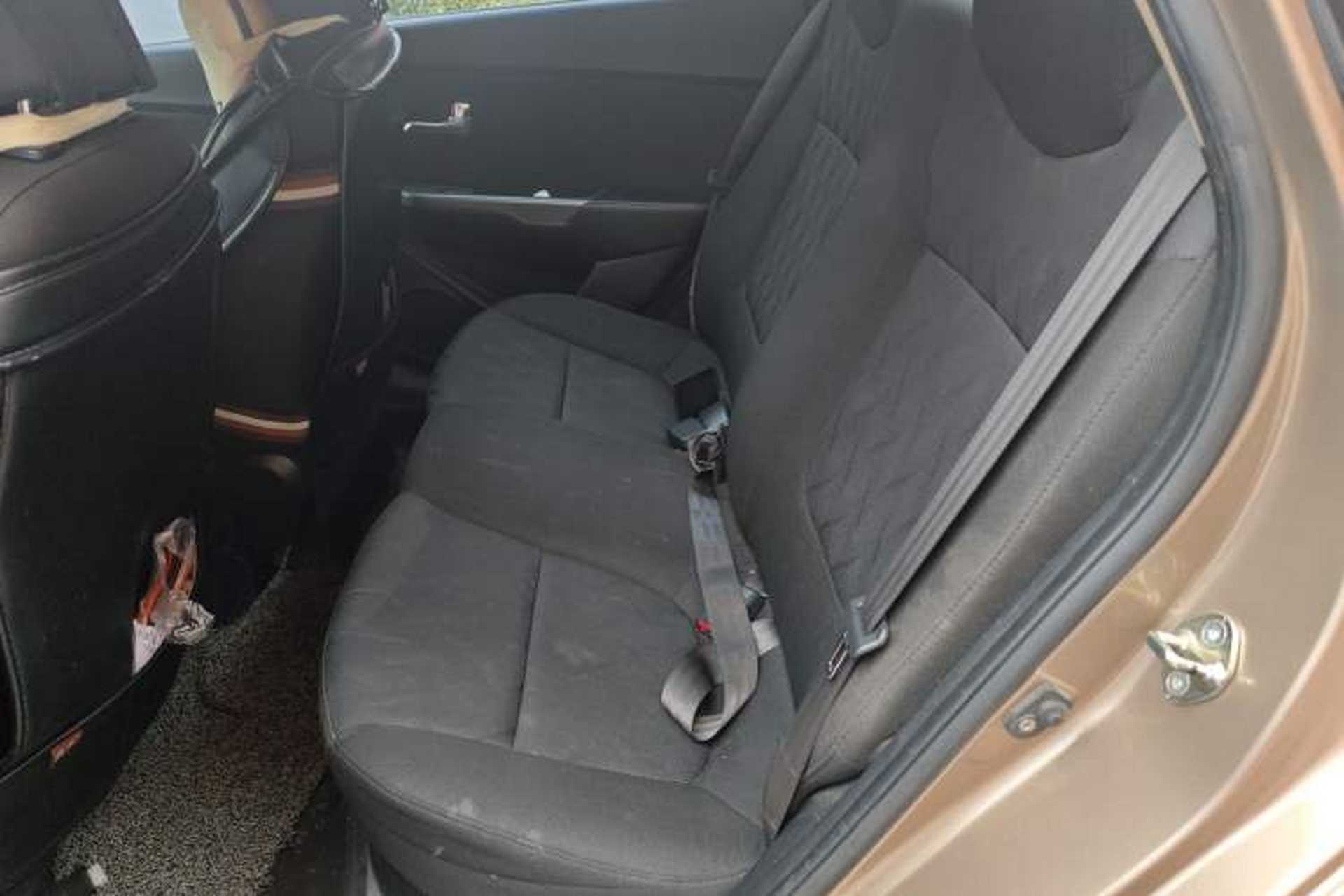 Used Kia K2 2015 Sedan 1.4L Automatic GLS Interior 4