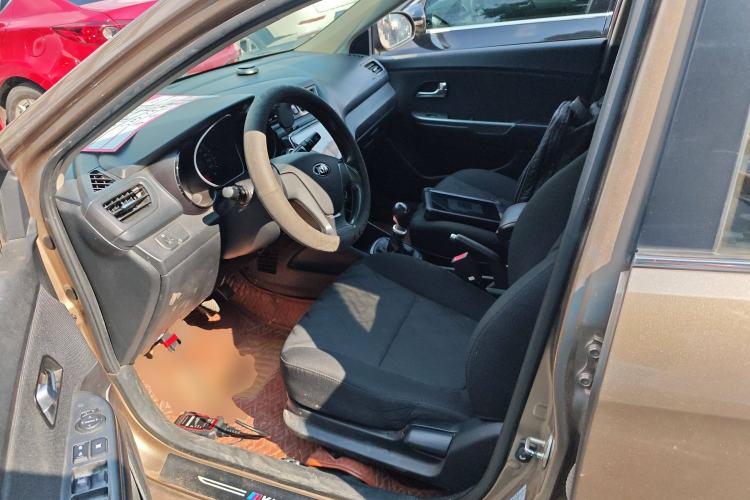 Used Kia K2 2015 Sedan 1.4L MT GLS Left Front Seat