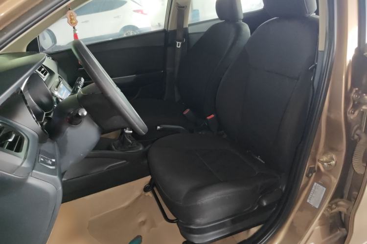 Used Kia K2 2015 Sedan 1.4L MT GLS Left Front Seat