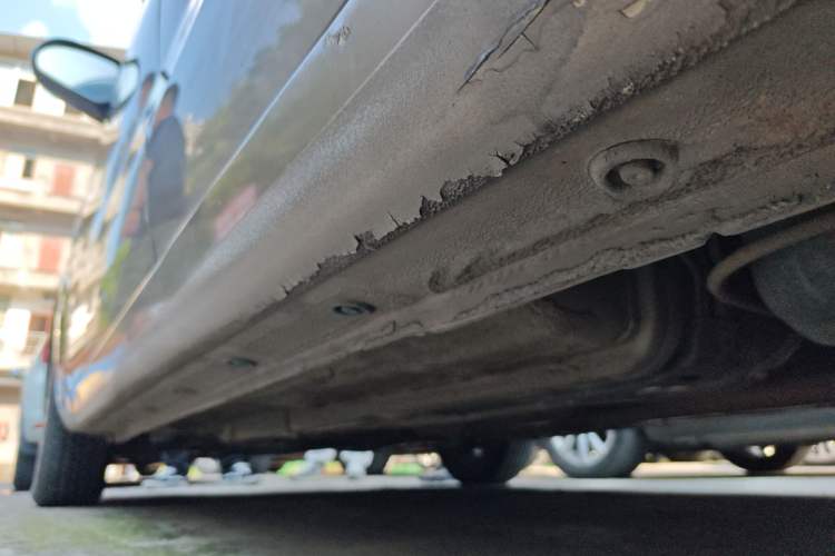 Used Kia K2 2015 Sedan 1.4L MT GLS Left Side Sill