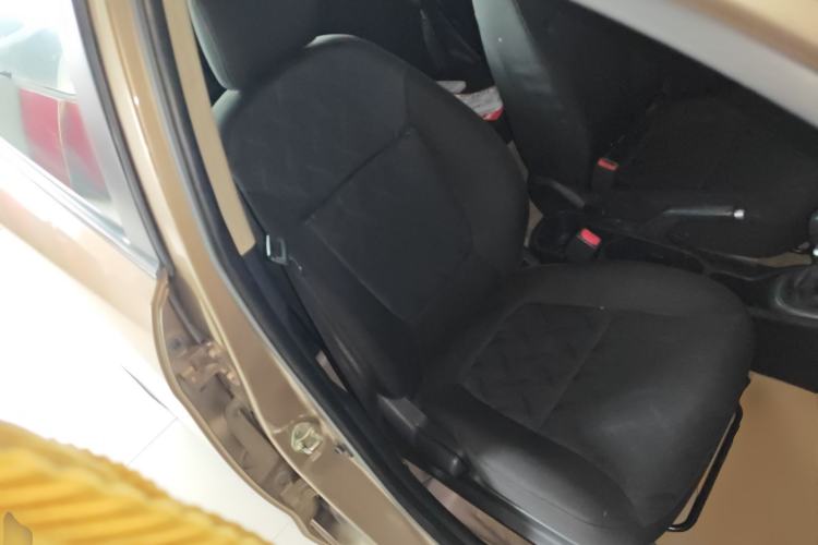 Used Kia K2 2015 Sedan 1.4L MT GLS Right Front Seat