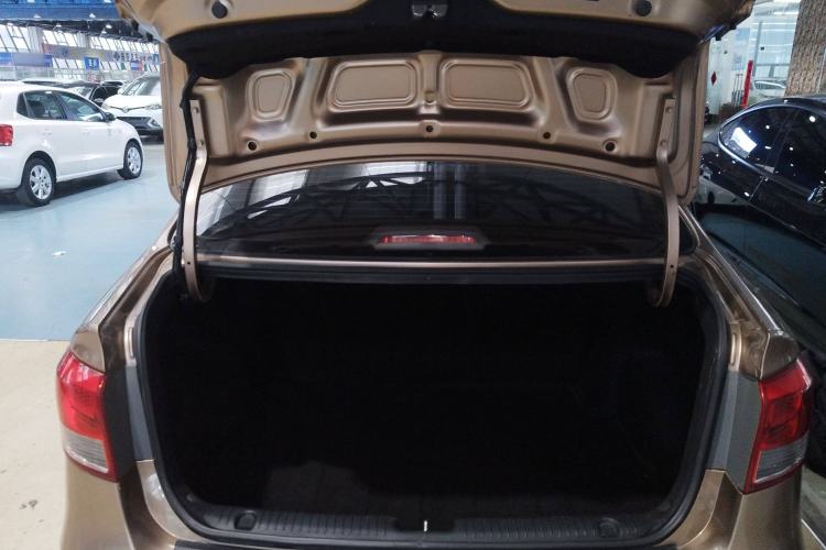 Used Kia K2 2015 Sedan 1.4L Automatic GLS Trunk