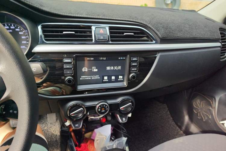 Used Kia K2 2017 Sedan 1.4L Automatic GLS Audio And AC Panel