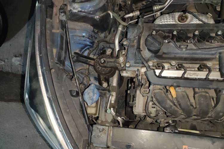 Used Kia K2 2017 Sedan 1.4L Automatic GLS Engine Bay Right