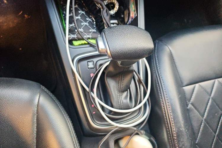 Used Kia K2 2017 Sedan 1.4L Automatic GLS Gear Lever