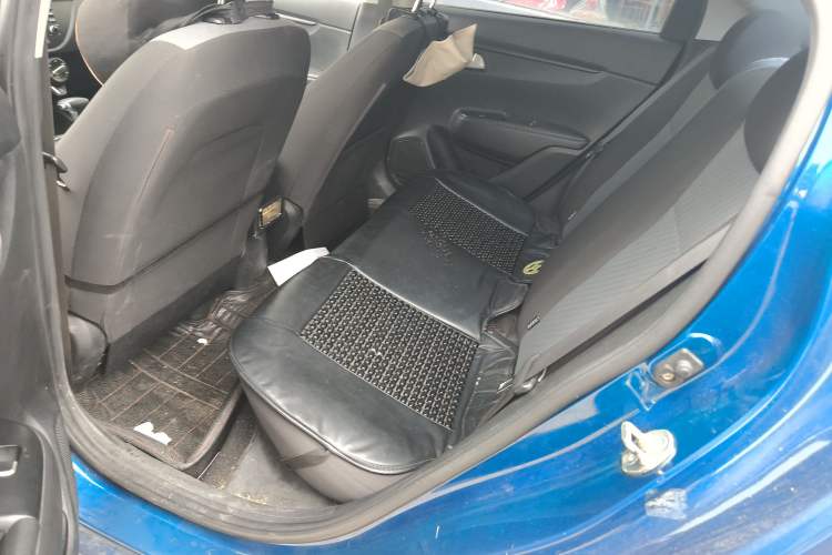 Used Kia K2 2017 Sedan 1.4L Automatic GLS Interior 4