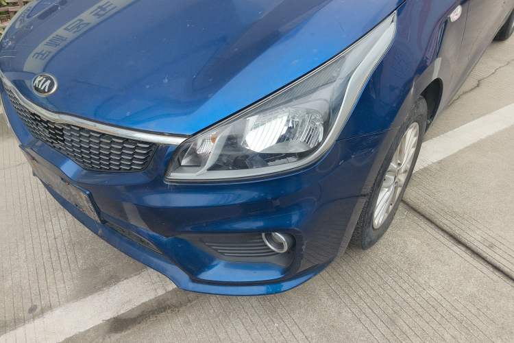 Used Kia K2 2017 Sedan 1.4L Automatic GLS Left Front Headlight