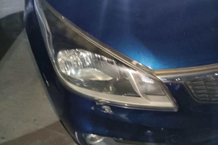 Used Kia K2 2017 Sedan 1.4L Automatic GLS Right Front Headlight