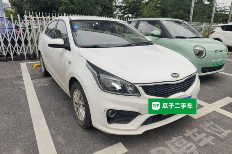 Used Kia K2 2017 Sedan 1.4L Manual Transmission GLS Front Right 45 Deg