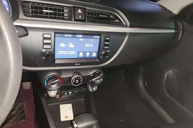 Used Kia K2 2017 Sedan 1.4L Automatic GLS Audio And AC Panel