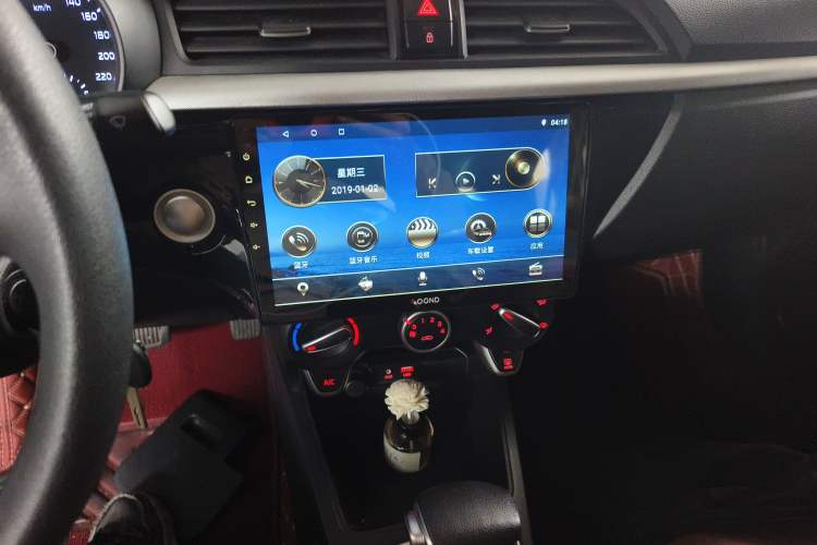 Used Kia K2 2017 Sedan 1.4L Automatic GLS Audio And AC Panel