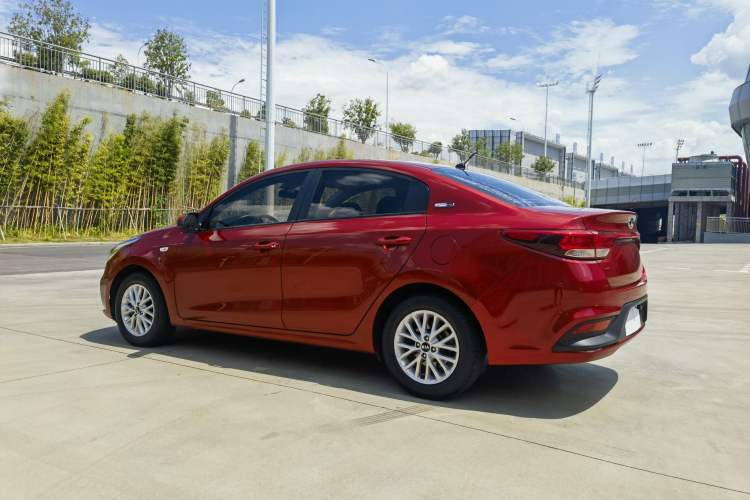 Used Kia K2 2017 Sedan 1.4L Manual Transmission 15th Anniversary Special Edition GLS Exterior 2