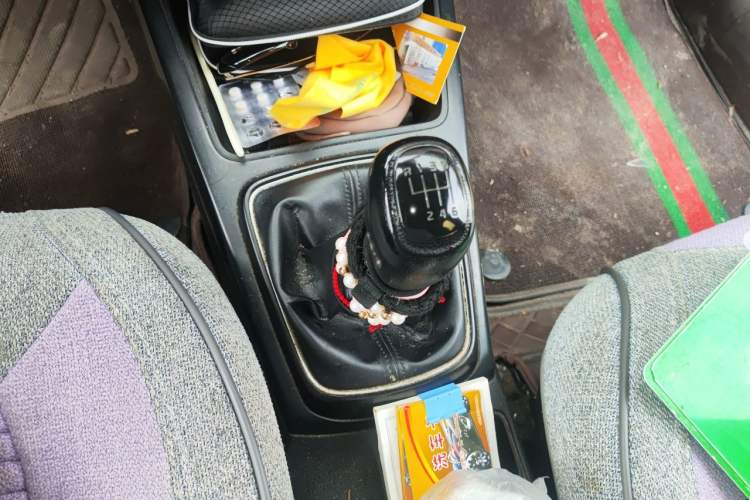 Used Kia K2 2017 Sedan 1.4L Manual Transmission GLS Gear Lever