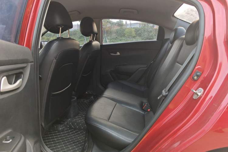 Used Kia K2 2017 Sedan 1.4L Automatic GLS Interior 4