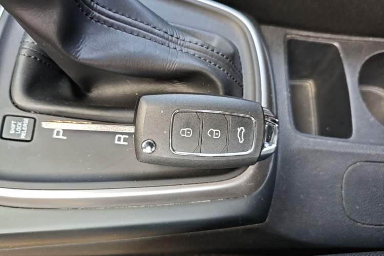 Used Kia K2 2017 Sedan 1.4L Automatic GLS Vehicle Key