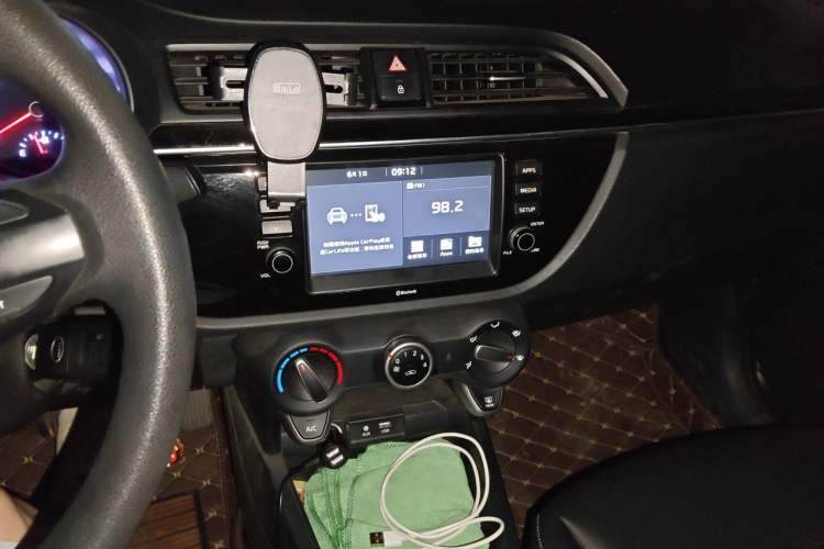 Used Kia K2 2017 Sedan 1.4L Automatic Transmission 15th Anniversary Special Edition GLS Audio And AC Panel