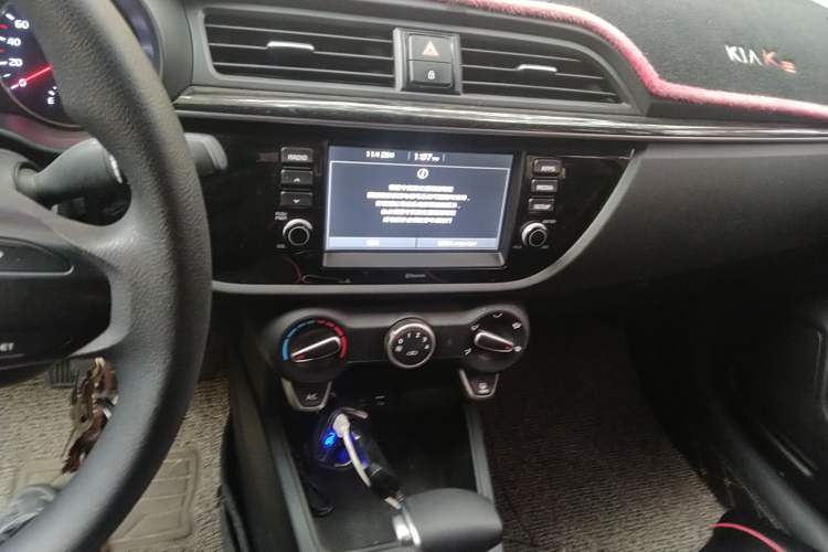 Used Kia K2 2017 Sedan 1.4L Automatic GLS Audio And AC Panel